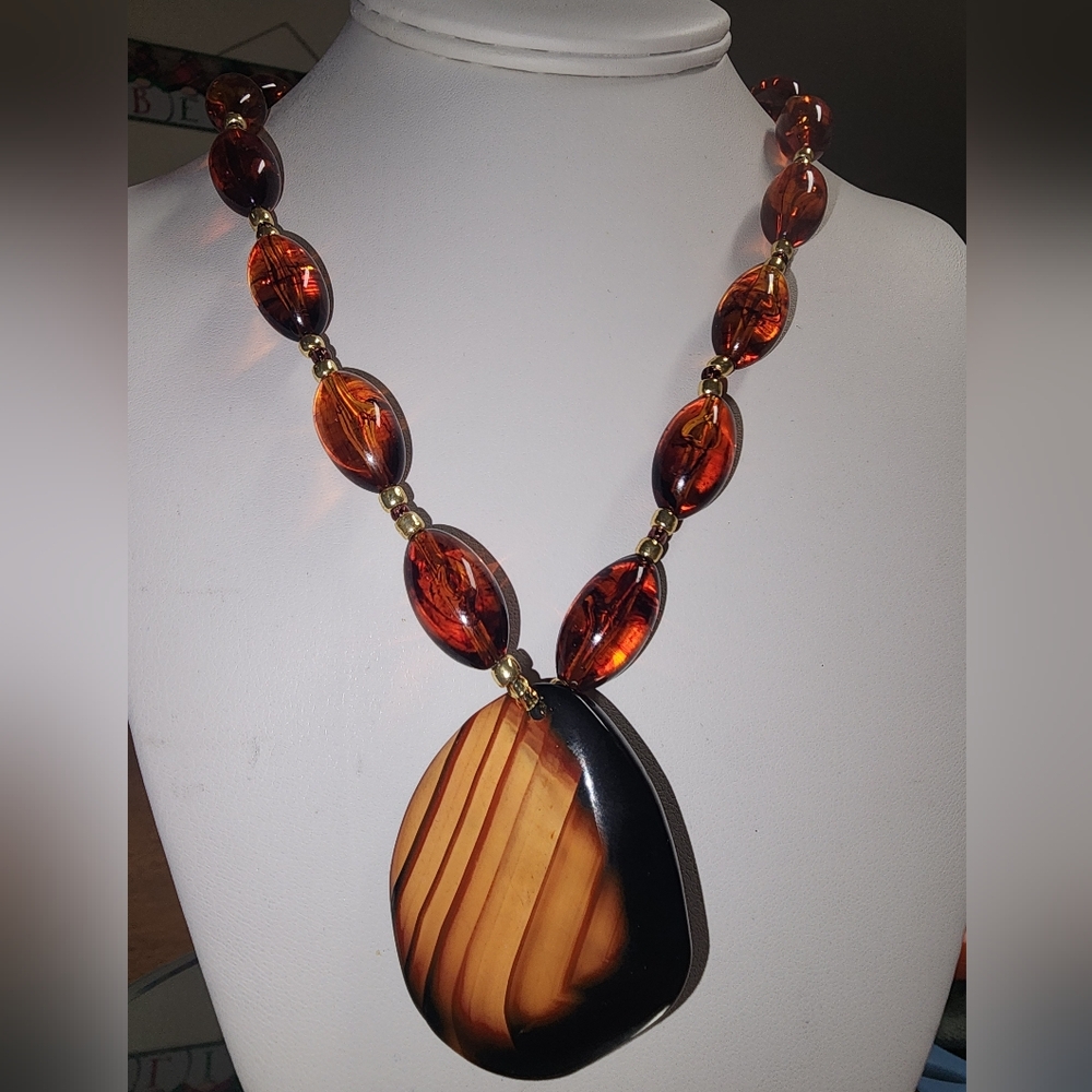 Vintage Catalin and Lucite Faux Amber Necklace